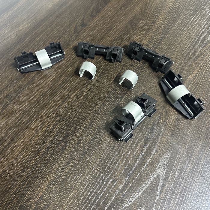 Крепление лючка бака бмв е34