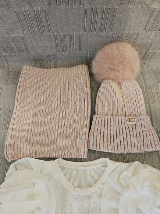 Set fular cu caciula, 2 bluze elegante, noi, marimea 122 cm