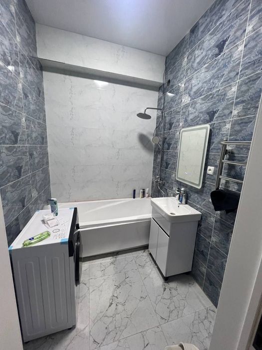 Срочно продаётся квартира махтумкули ЖК new life