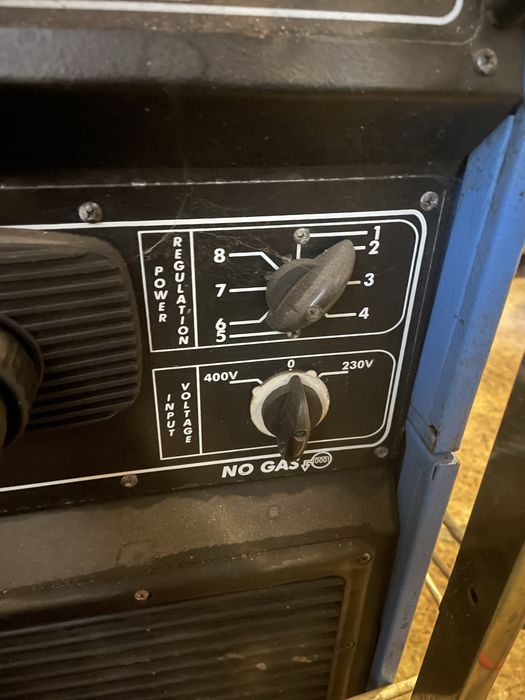 Продавам инструменти