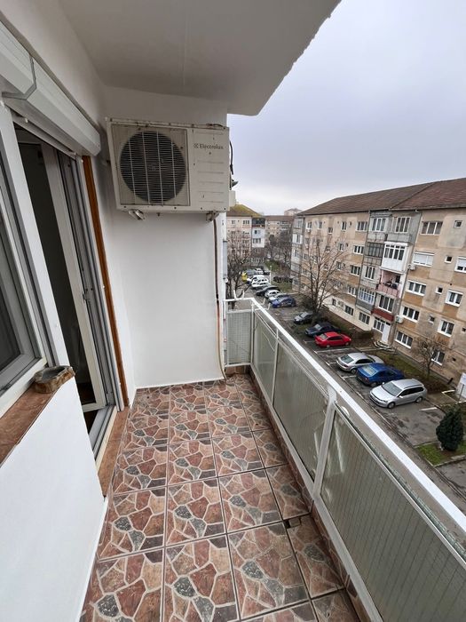 De inchiriat ap 3 camere Iosia