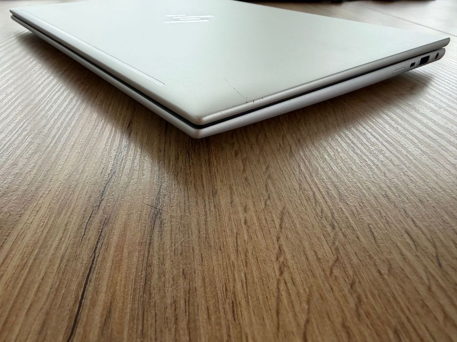 14" HP EliteBook 840 G11, Ultra 7 165U, 32GB RAM, 512GB SSD В ГАРАНЦИЯ