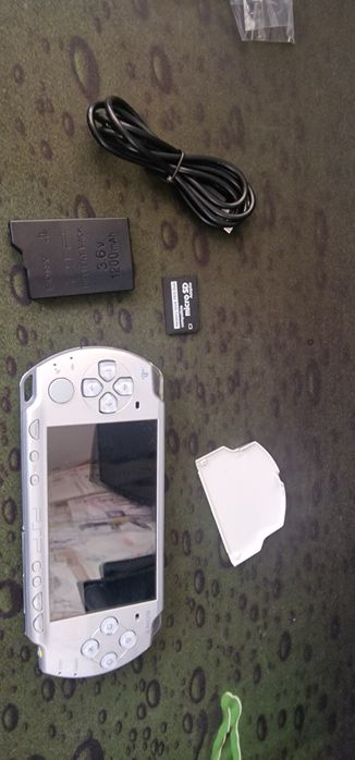 Psp seria 2004 full si modat