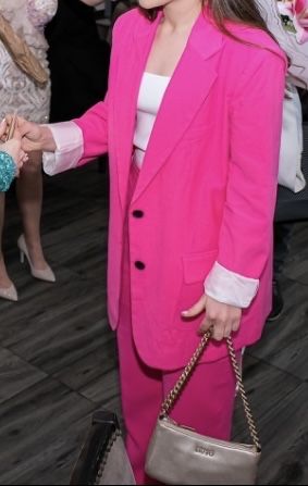 Розов костюм Зара