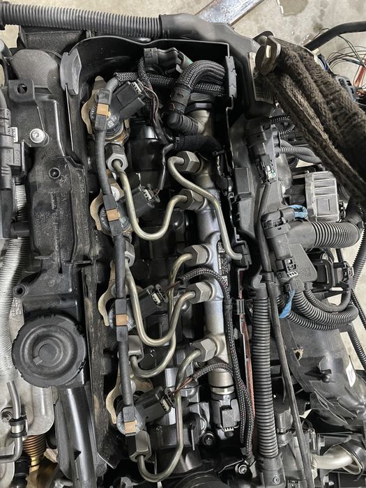 Rampa injectoare BMW f30 motor 2.0 b47 euro 6 190 cp