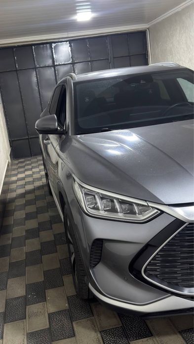 Srochno sotiladi BYD Song Plyus 2023 Dm-i