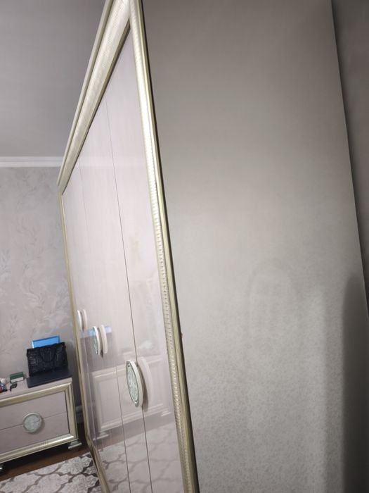 Продам спальный гарнитур бу