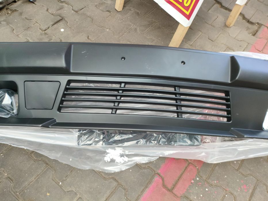 Мерс 124 бампер AMG передний