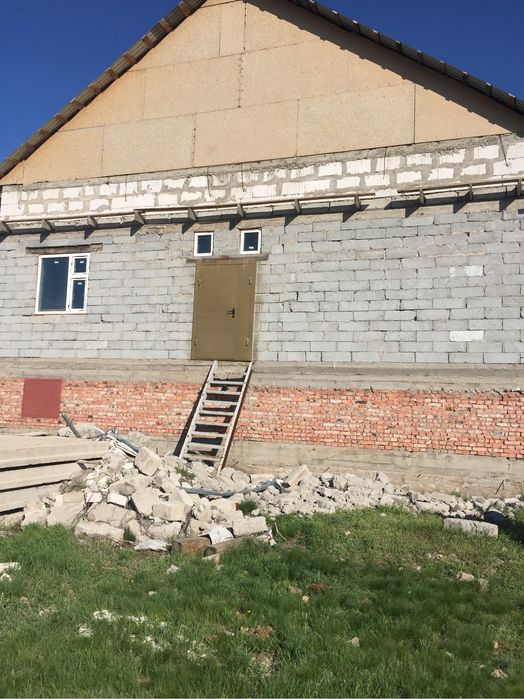 Дом  в тайтобе хорошом состояние скоро газ