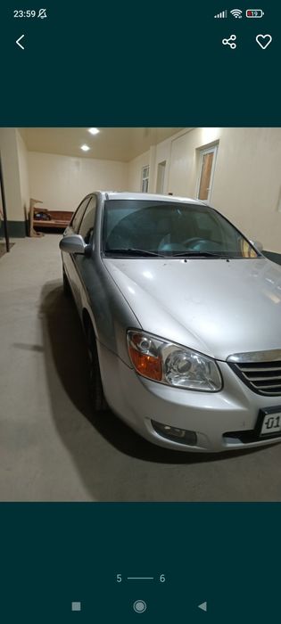 KIA Cerato moshina sotiladi