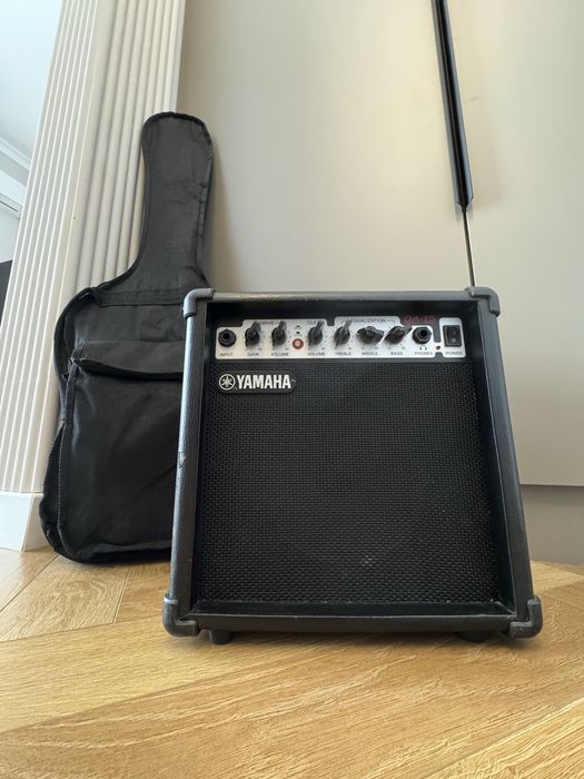 Электро гитара Yamaha ERG121UBL