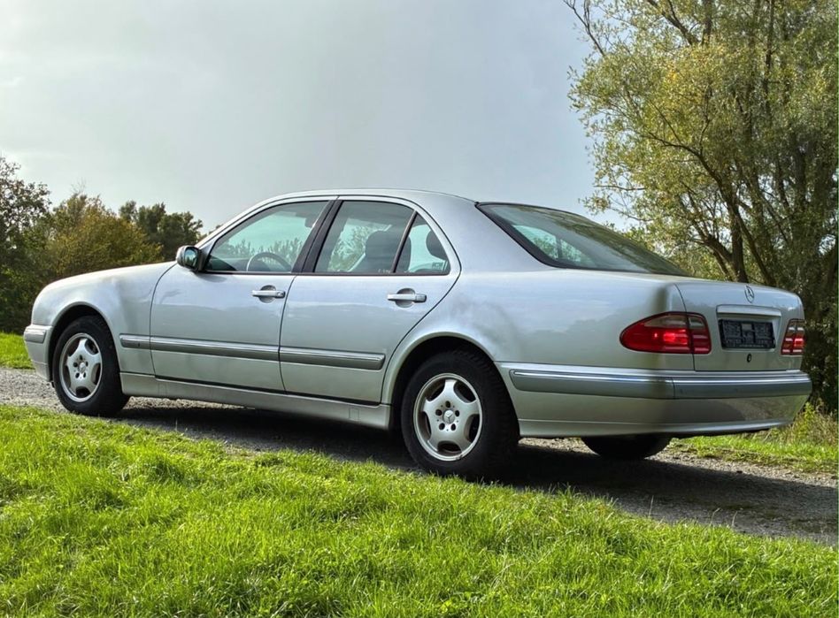 MERCEDES-BENZ E-Class 1996 — imagine 2
