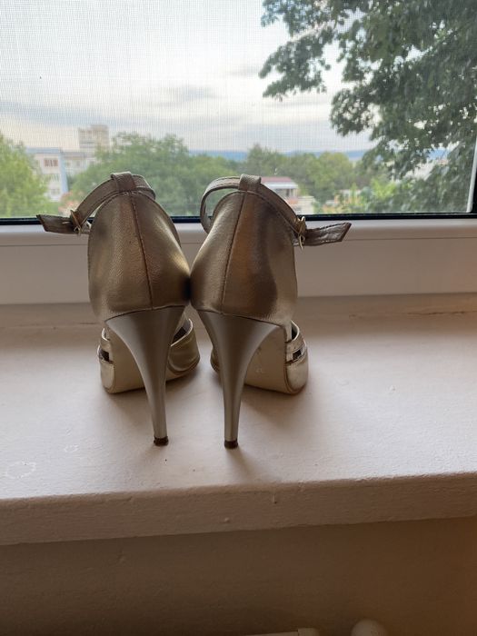 Pantofi aurii toc stiletto 37.5-38
