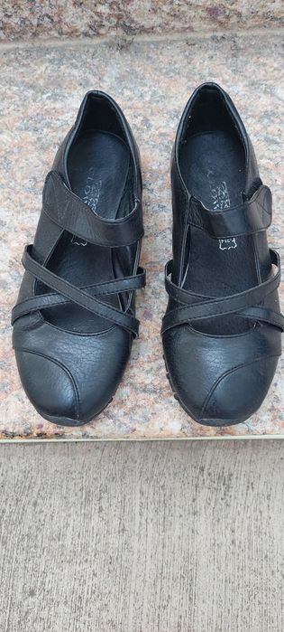 Черни  балеринки ном.32