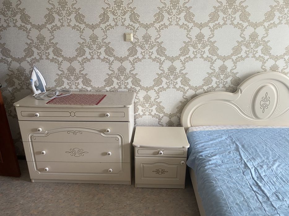 Спальный гарнитур