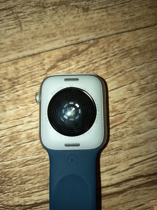 Vând Apple watch SE 2 Silver, sau schimb cu laptop