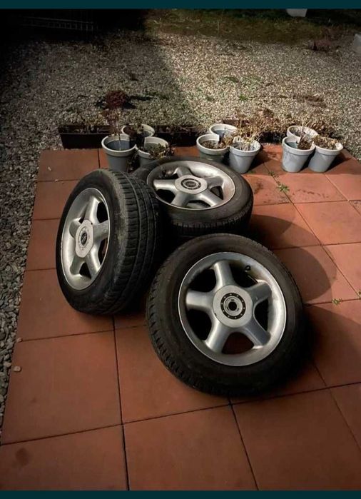 Roti Ford  echipate, jante aliaj cu cauciucuri de vara