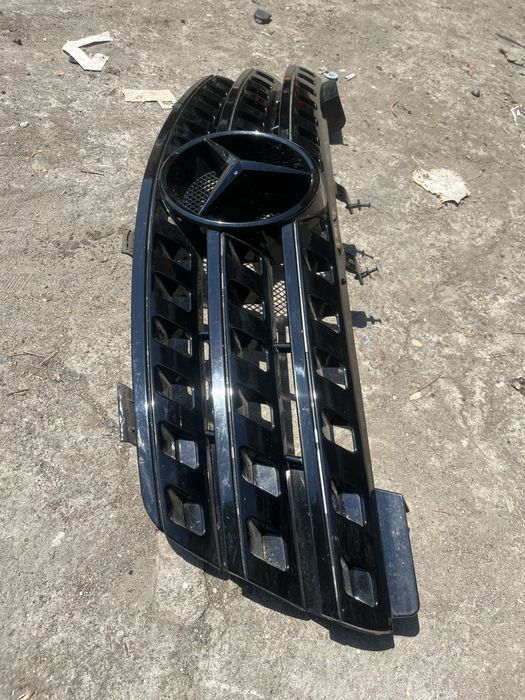 Решетка Мерцедес ML W164 от Black Edition