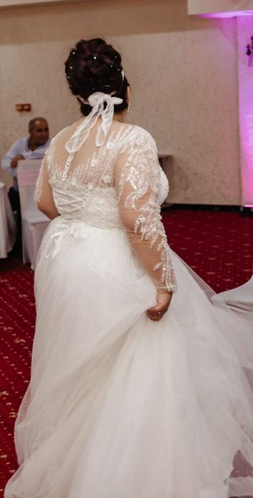 Vand rochie de mireasa