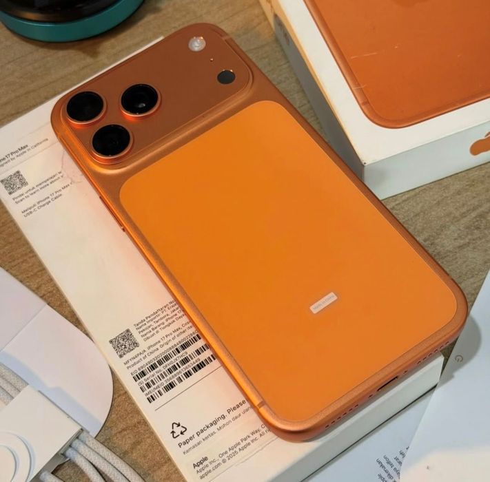 Продам телефон IPhone 17 Pro Max