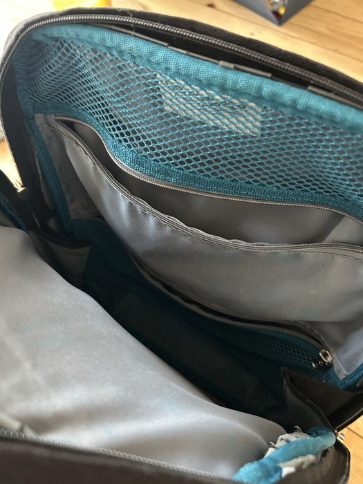 Продавам раница за лаптоп Samsonite – втора употреба