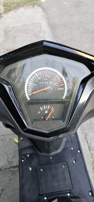 Skuter Kavasaki Smart sotiladi xolati zor