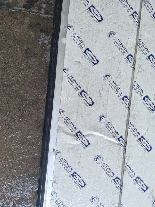 Продам ворота секционные