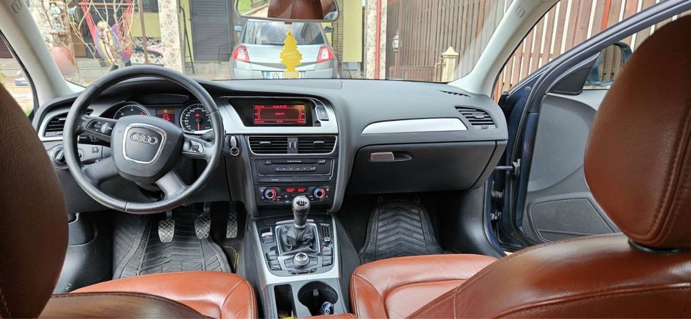 Vând Audi A4 an 2009