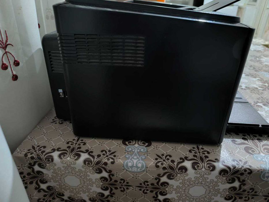 Продаётся лазерный принтер в отличном состоянии