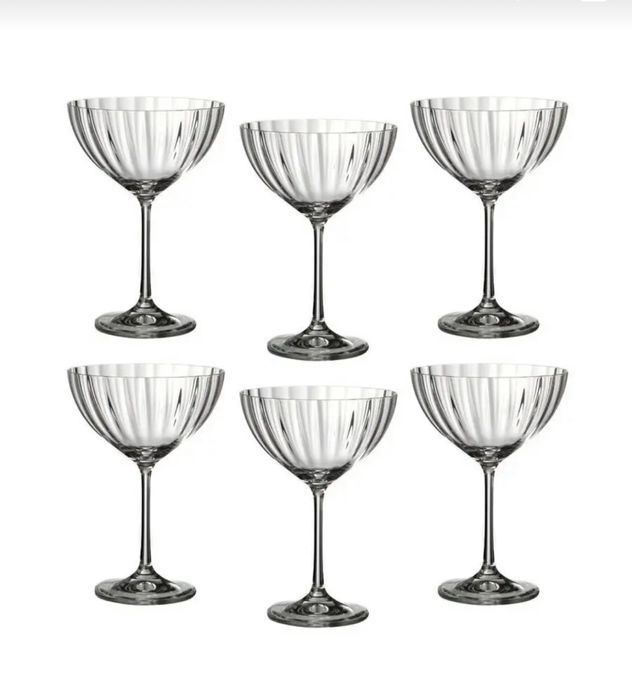 Бокалы для шампанского