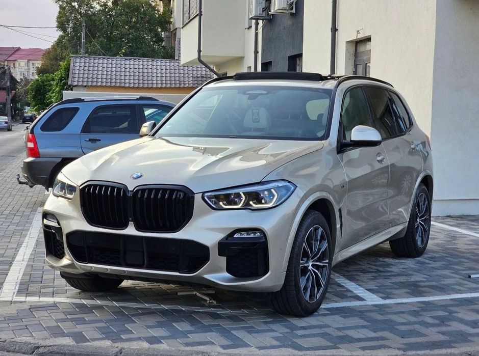 35500€ BMW X5 2019 BMW X5 M50i - Ventilation Proprietar Night Vision SkyLounge 96000km