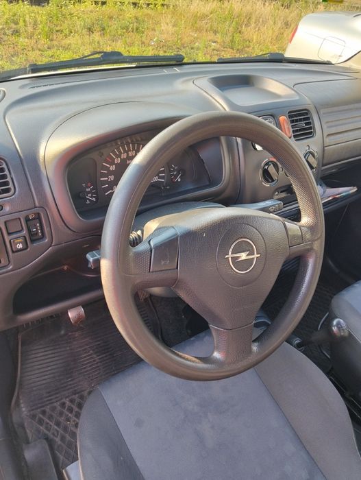 Vând Opel Agila 2005