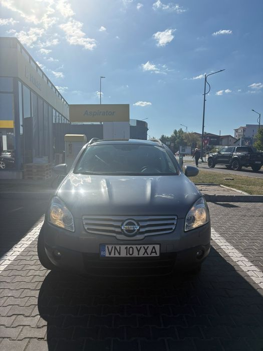 Nissan qashqai +2 2009