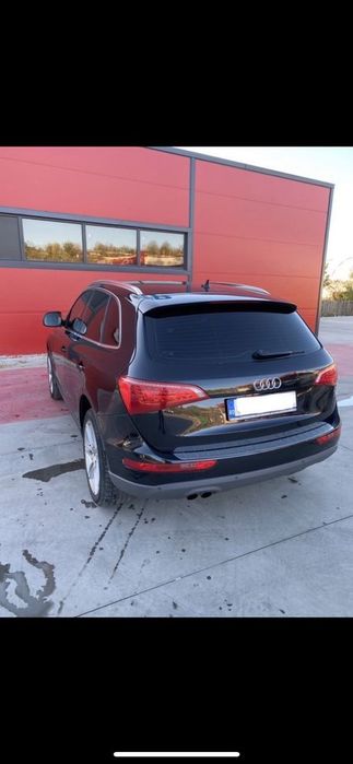 Dezmembram Audi Q5 2.0 TDI automat quattro din 2011