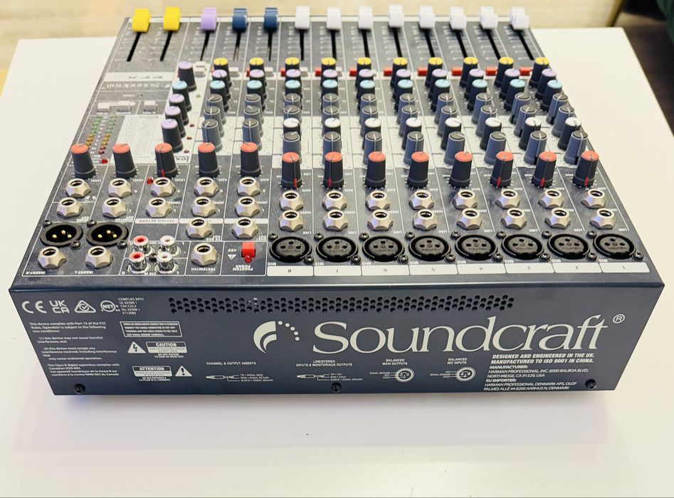 Soundcraft EFX8 mixer 8 canale cu efecte Lexicon profesional (ca nou)