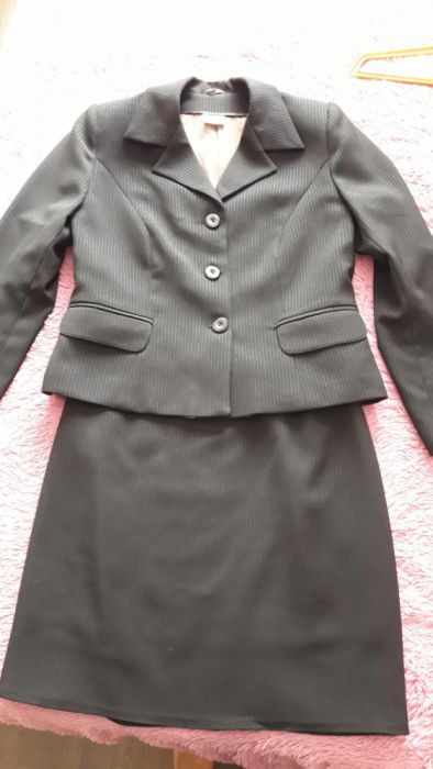 Костюм продается