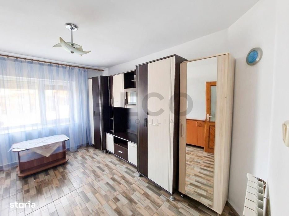 RECO Casa cu 2 camere+living, renovata complet, in Episcopia Bihor