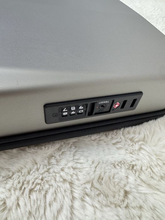 Rucsac laptop 15.6 inch cu carcasa tare BANGE