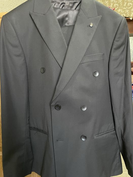 Новый классический костюм