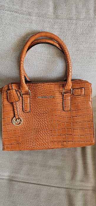 Оригинална дамска чанта Michael Kors  кожа оранжева / кроко ефект – Перфектна!