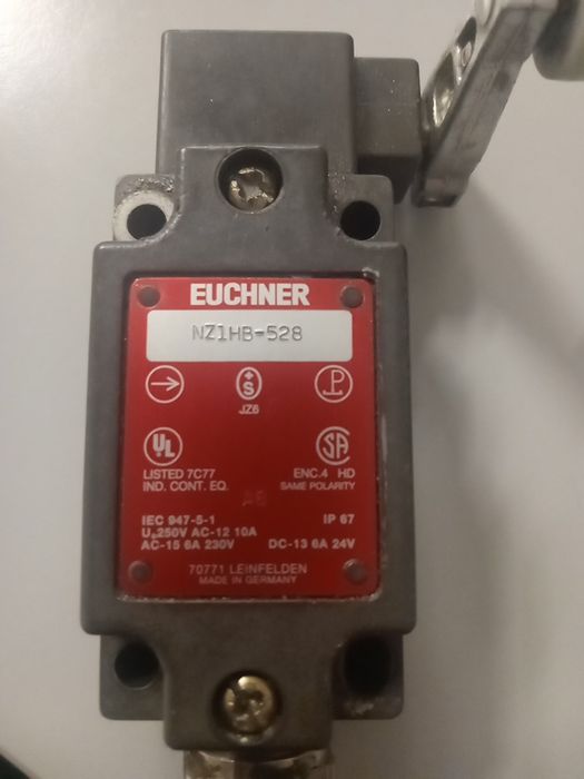 Limitator cursă euchner