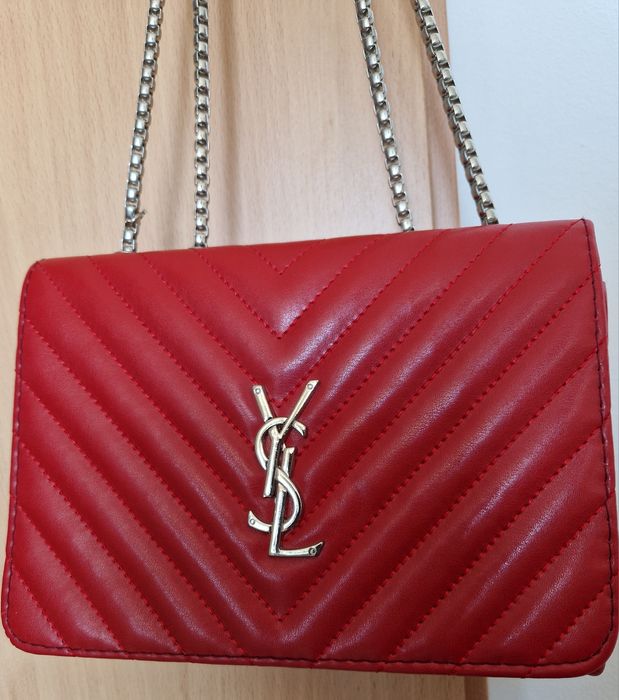 Vand poseta rosie  Y S LL Yves Saint Laurent  absolut noua