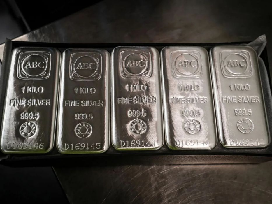 Скупка серебра и радиодеталей!