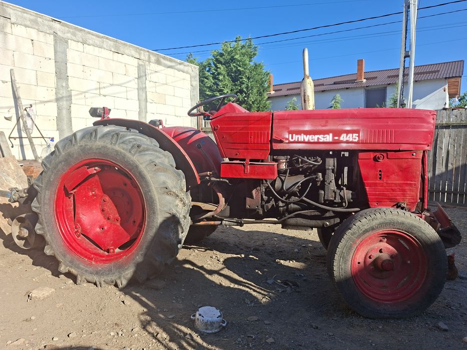 universal 445 - Utilaje agricole de vânzare | OLX.ro