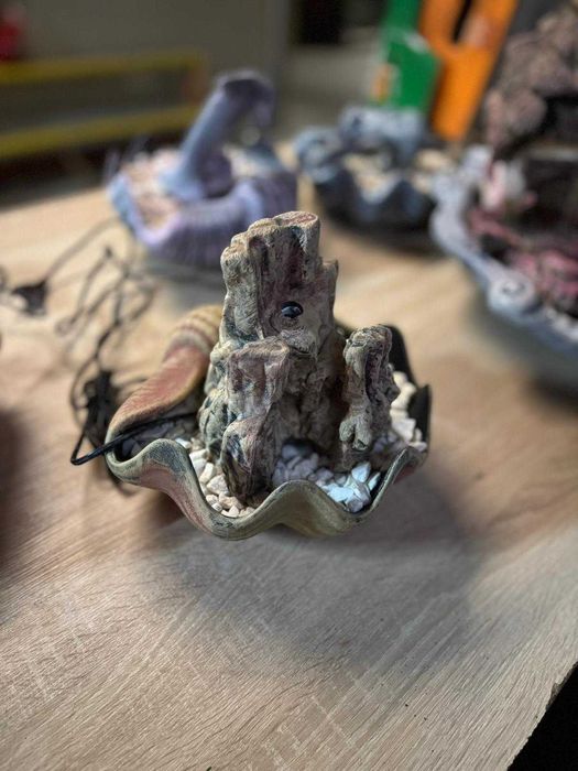 Fantana decorativa interior cu aspect de piatra – functionala