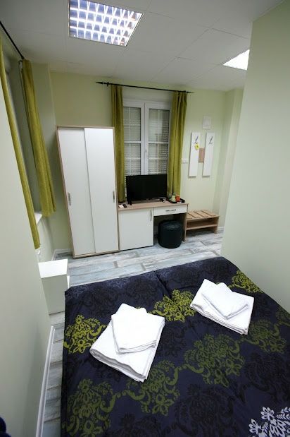 Продава се Хотел в Габрово, Център - 200 кв.м за 1250 €/кв.м - Снимка #5