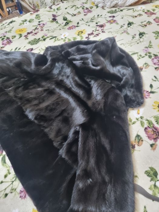 Haina din blana naturala de vizon