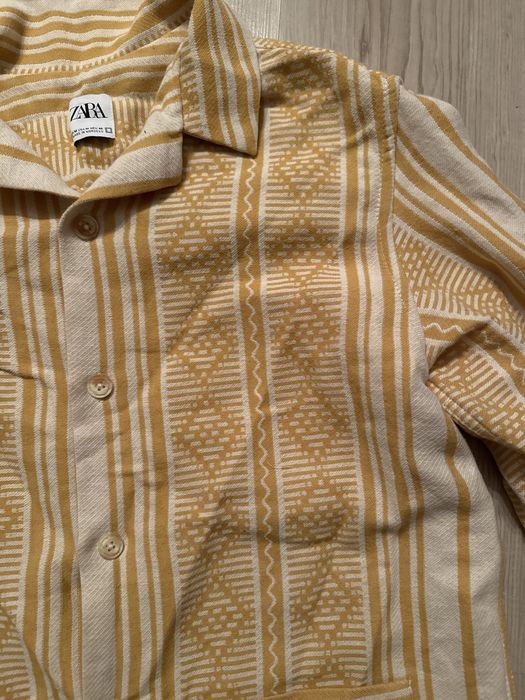 Zara Яке запазено