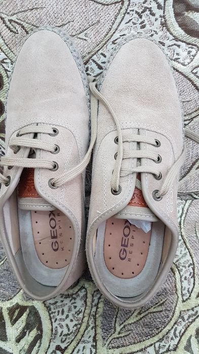 продам вещи и обувь недорого