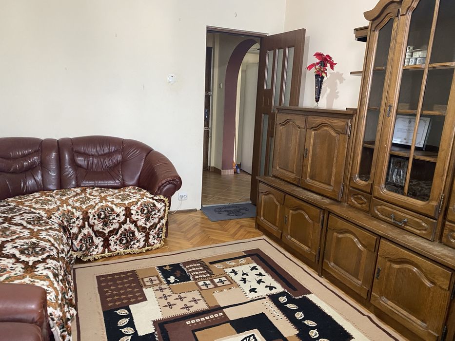Inchiriez apartament,2 camere ,Aleea Trandafirilor